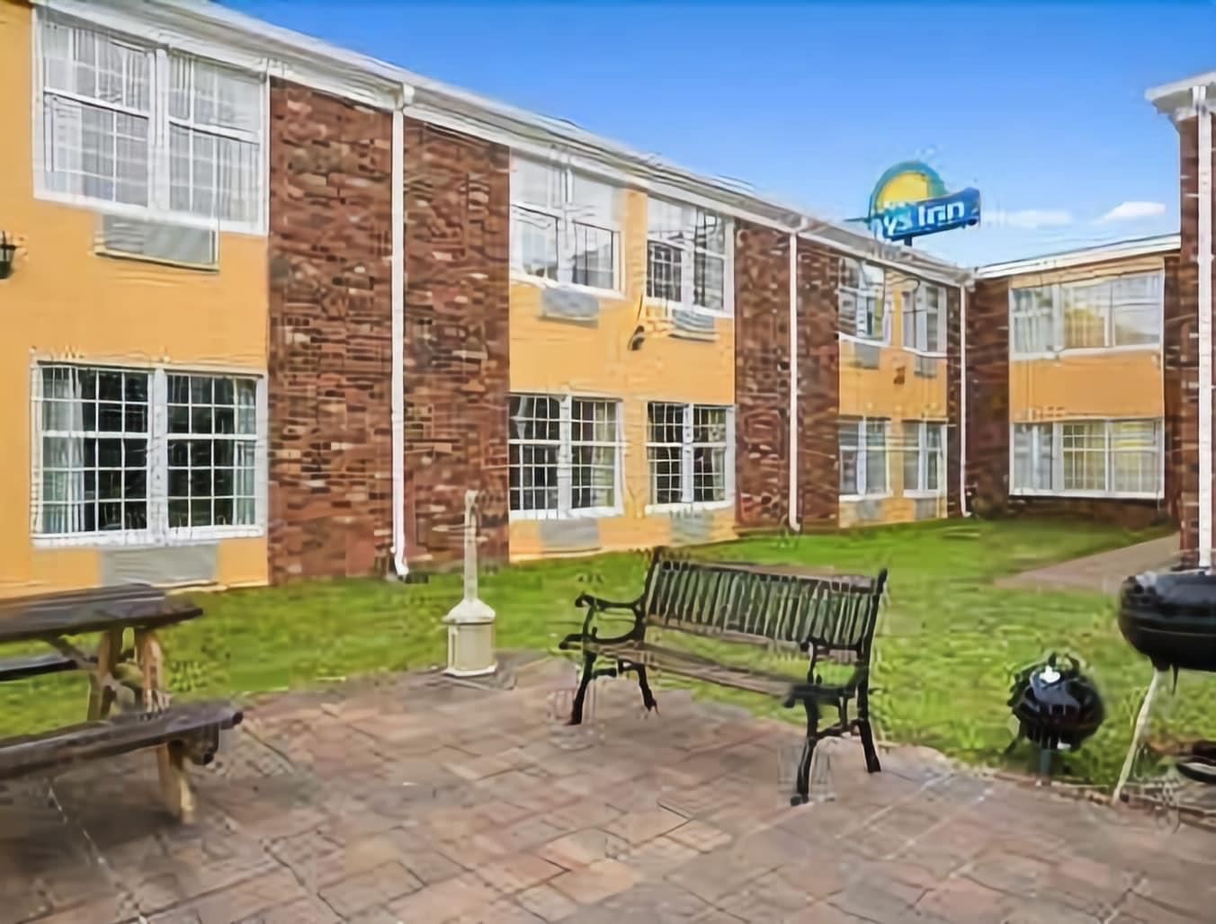 Days Inn By Wyndham Madisonville Exterior foto