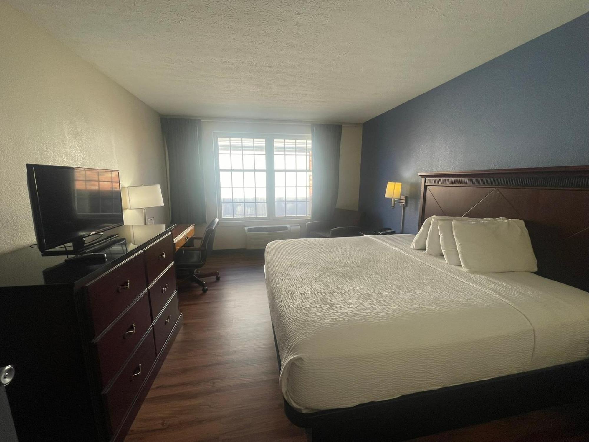 Days Inn By Wyndham Madisonville Exterior foto